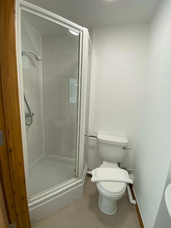 Regency Hall Smart Cheltenham Ensuite Rooms E Ngoại thất bức ảnh